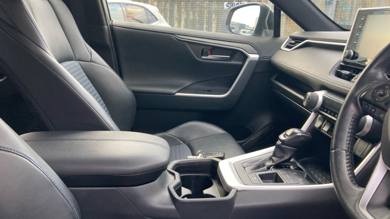 Toyota RAV4 2.5 VVT-i Hybrid Dynamic 5dr CVT 2WD Hybrid Estate